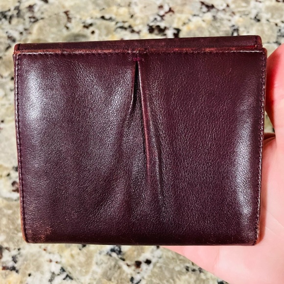 SALVATORE FERRAGAMO Red Bow Compact Wallet 💯 AUTHENTIC - Picture 4 of 14